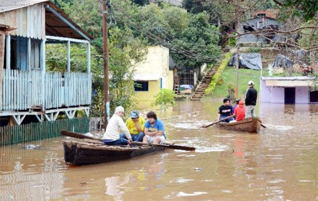 Во вторник уровень воды в реке достиг 7,6 метра.