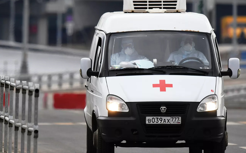 Число заболевших COVID-19 в России превысило 10 тысяч человек.