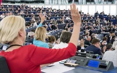 Европарламент проголосовал за начало визовой либерализации с Косово.