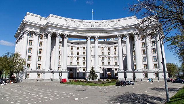 МИД Украины выразил протест в связи с обысками в Крыму. Фото: Sputnik