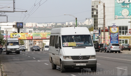 Mai mulţi şoferi de microbuz din capitală s-au ales cu sancţiuni pentru nerespectarea noilor itinerare stabilite de municipalitate acum două săptămâni.