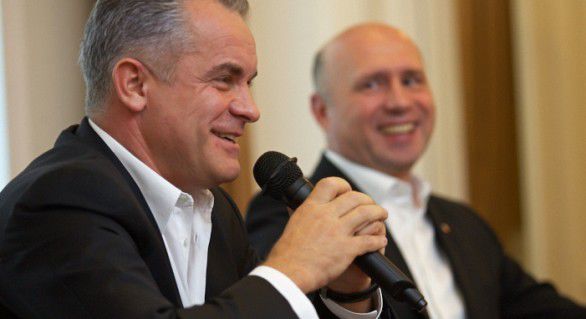 Oligarhul Vladimir Plahotniuc, noul președinte al PD, nu aspiră la funcția de premier până la expirarea mandatului actualului Parlament.