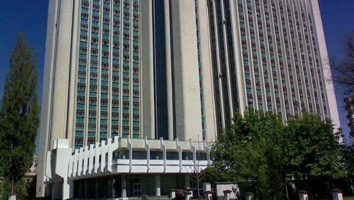 Министр юстиции Александру Тэнасе считает, что здание минсельхоза не подходит для размещения суда. Фото: bizlaw.md.