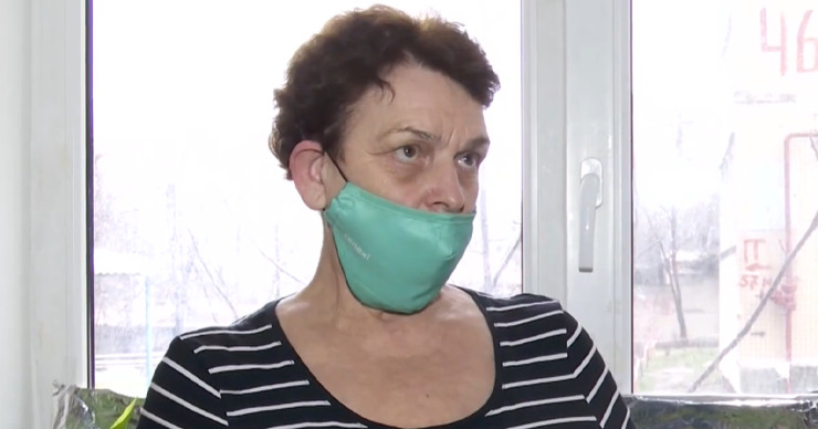 Жительница Кишинева жалуется на холод в доме, хотя платит за отопление.
