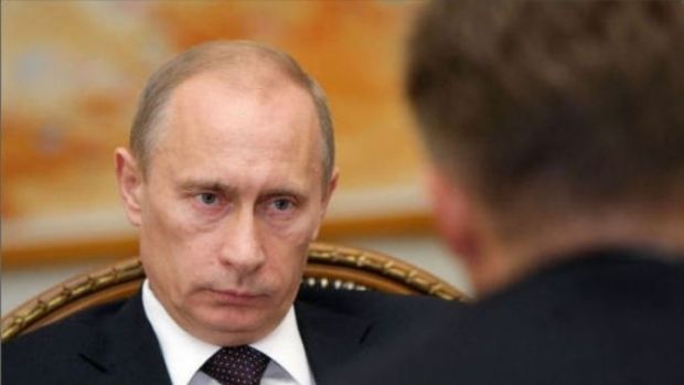 Vladimir Putin a legat atacurile de la Paris de catastrofa aviatică din Sinai, subliniind necesitatea unei coaliții lărgite antiteroriste.