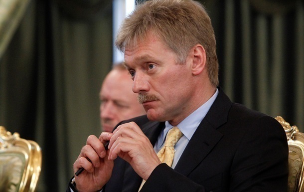 Песков сказал, что о встрече Путина с Порошенко говорить пока рано.
