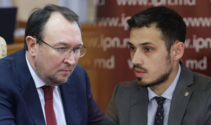 Ченушэ утверждает, что решение Тэнасе покинуть свой пост доказывает, что разговор с Платоном был реальным.
