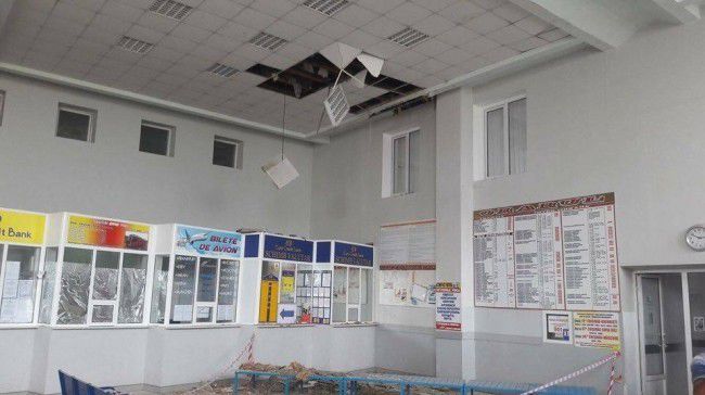 11 июня на Южном автовокзале столицы обрушилась часть потолка.
