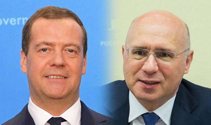 Премьер-министр РФ Дмитрий Медведев поздравил главу кабмина Молдовы с 9 Мая.