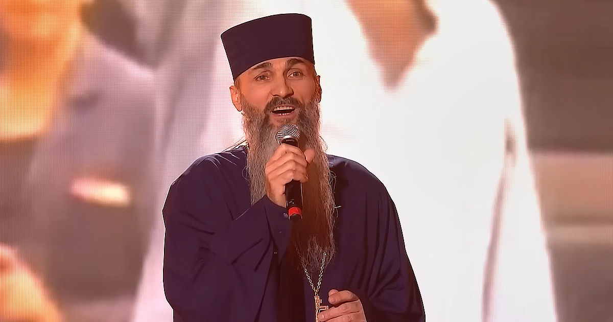 Un preot din Transnistria a cucerit publicul emisiunii lui Andrei Malahov cu o melodie în engleză.