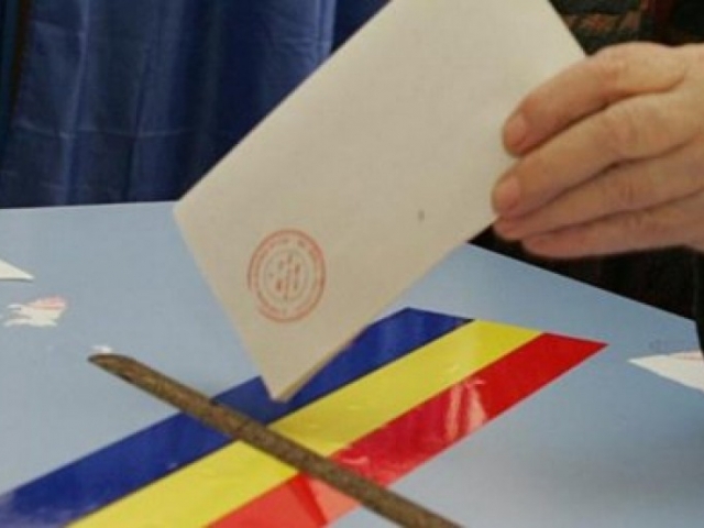 Daca vrei sa economisesti timp atunci cand mergi sa votezi duminica aceasta la alegerile prezidentiale din Romania, poti s-o faci completand de acasa declaratia pe proprie raspundere.