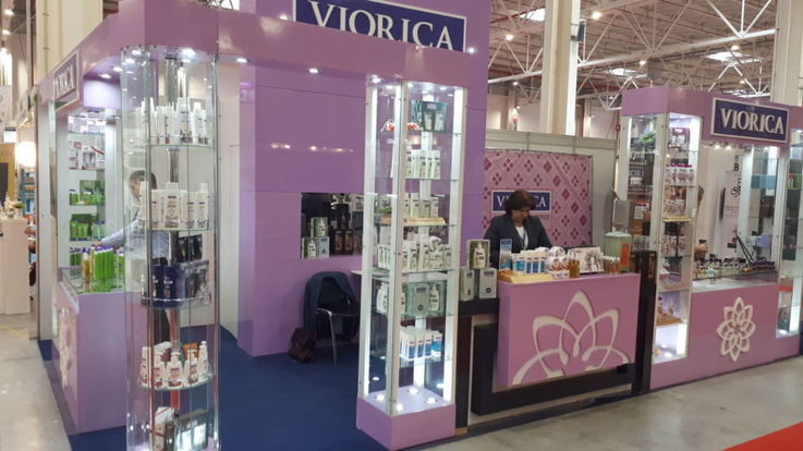 Producătorul Viorica Cosmetic vrea să deschidă 30 magazine în Bucureşti