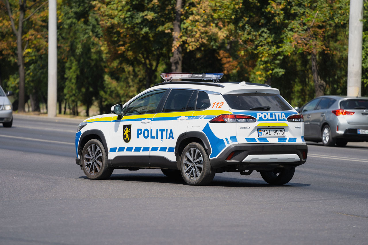 Peste 3.700 de încălcări rutiere, în weekend: Șoferi băuți, vitezomani și lipsă de asigurare. Foto: Point.md.