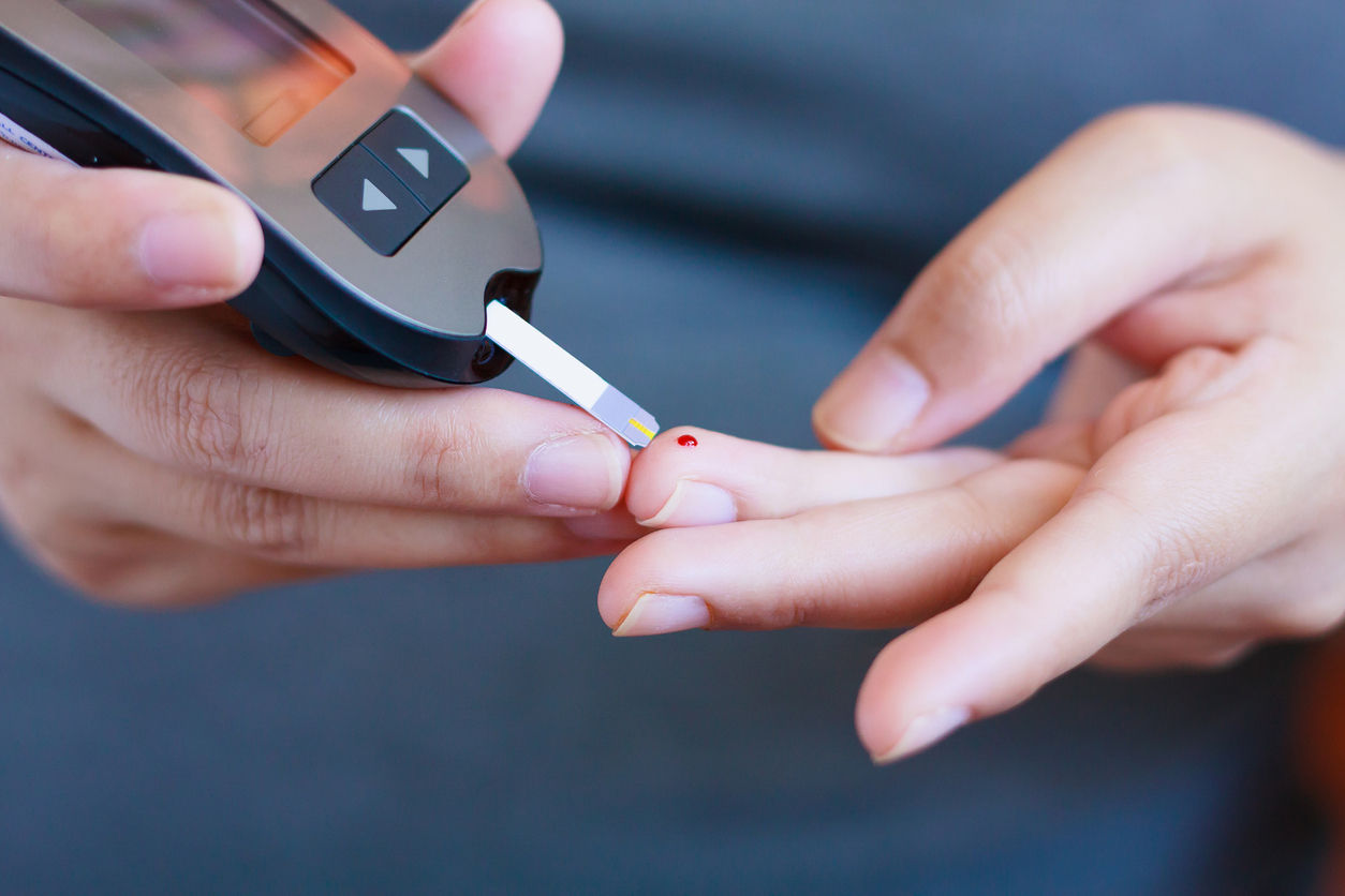 Jumătate din diabeticii din R. Moldova își cumpără din propriul buzunar senzori de glicemie.