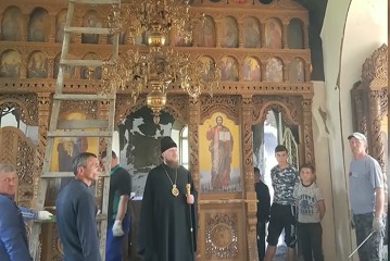 Во Флорештском районе загорелась церковь.