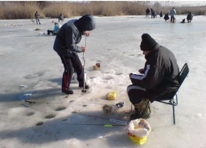 Serviciul Meteorologic de Stat a anunțat că până pe 18 februarie curent continuă codul galben de pericol a gheții de pe suprafața bazinelor acvatice.
