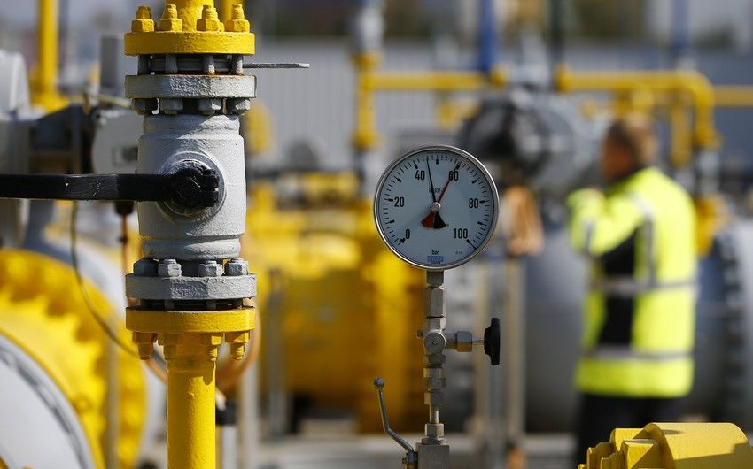 Цены на газ в Европе опустились ниже 860 долларов за тысячу кубометров.