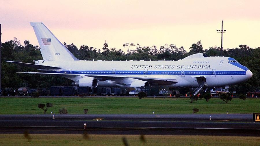 В США показали интерьер E-4B — так называемого «самолета Судного дня». 