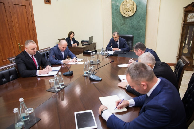 Рабочая группа оценит рамки, регулирующие полномочия полиции.