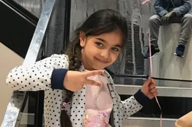 Un britanic a furat mașina în care se afla o fetiță româncă în vârstă de 6 ani. 