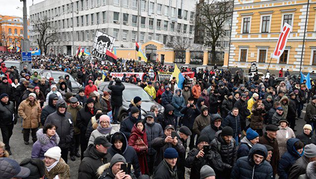 Соратники Саакашвили намерены собраться у администрации президента.