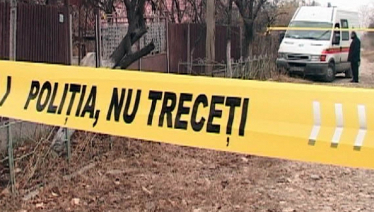 Din cercetările poliţiştilor reiese că victima are 34 de ani, se numeşte Gabriela Părcoi şi locuia pe raza municipiului Iaşi.