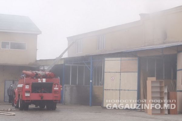 Ущерб должен быть высоким, поскольку пострадало дорогое оборудование и заготовки.