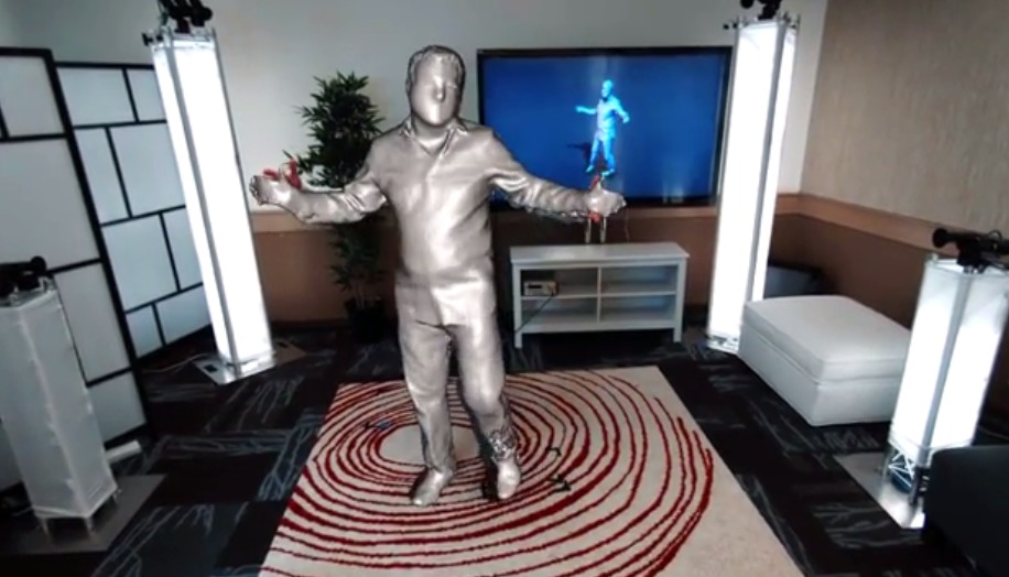 Для создания передаваемого образа используется несколько 3D-камер с дополнительным оборудованием.