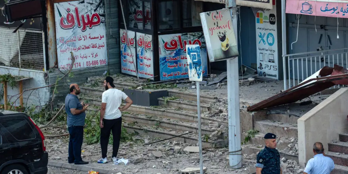 Israelul a atacat obiectivele Hezbollah din Beirut.