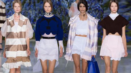 Designerii au numit acest nou stil haute-couture „noul realism”.