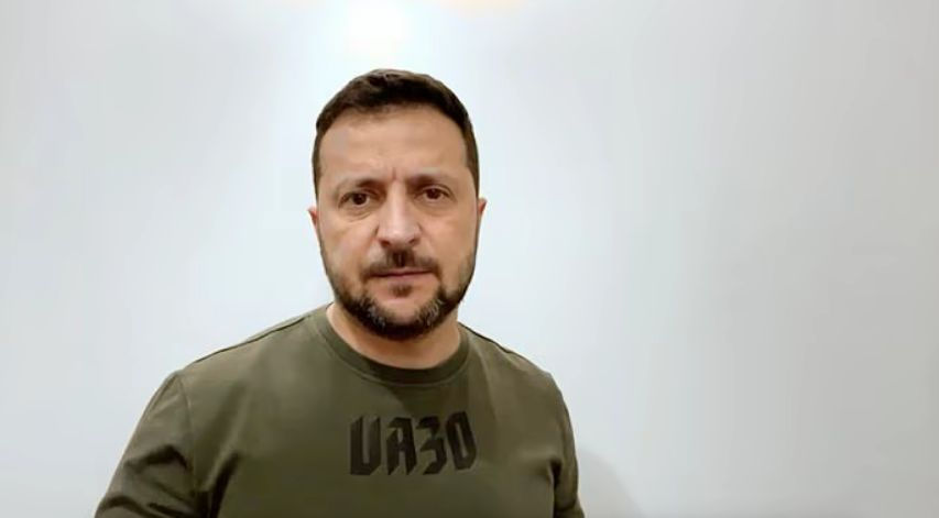 Зеленский: Украина должна разминировать свою территорию не за десятилетия, а за годы.