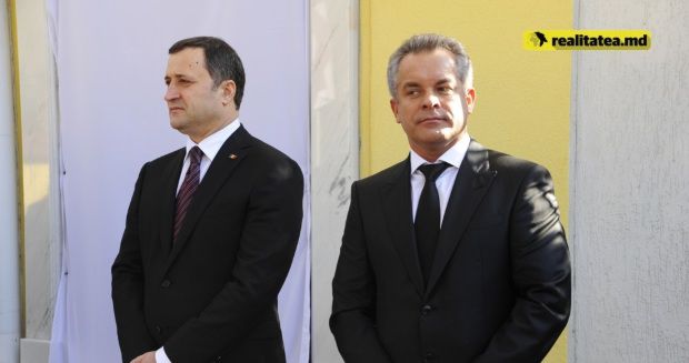 Menţionăm că sondajul a fost realizat pe un eşantion de 1104 persoane din 85 de localităţi şi are o marjă de eroare de +- 3%.