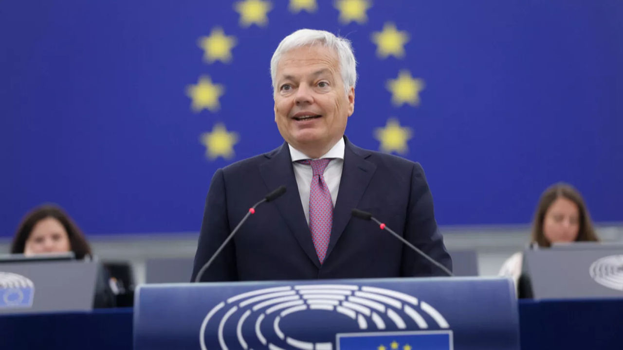 Fostul comisar european al Justiției, suspectat pentru spălare de bani.