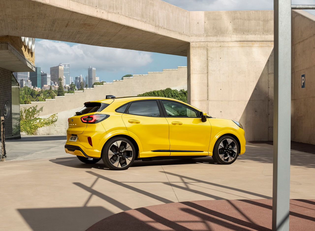 O versiune electrică a apărut pentru prima dată în gama Ford Puma.