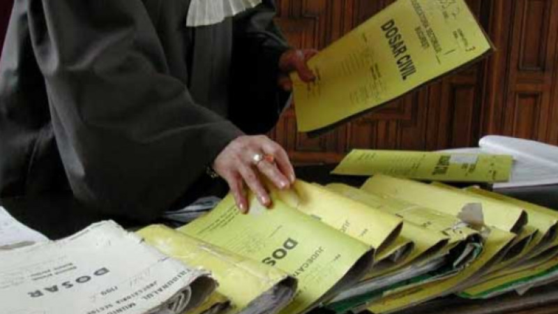 В Каушанах у экс-судьи обнаружены "лишние" 90 тысяч леев, но ей ничего не грозит.
