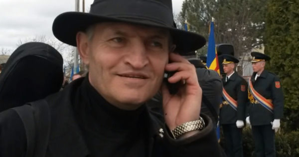 В столичном парке обнаружили тело молдавского музыканта.