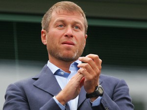 La vârsta de 35 de ani, Abramovici  a d16evenit guvernatorul provinciei ruseşti Chukotka.