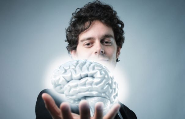 Un regim alimentar sănătos potenţează creierul, îmbunătăţeşte memoria şi capacitatea mentală. 