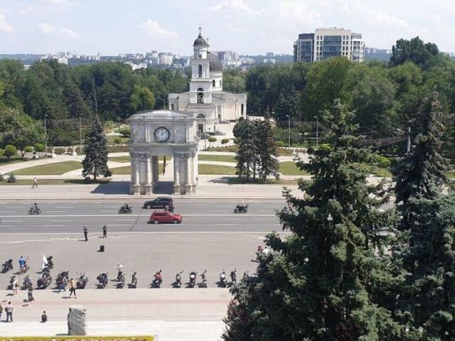 В столице прошёл протест мотоциклистов.