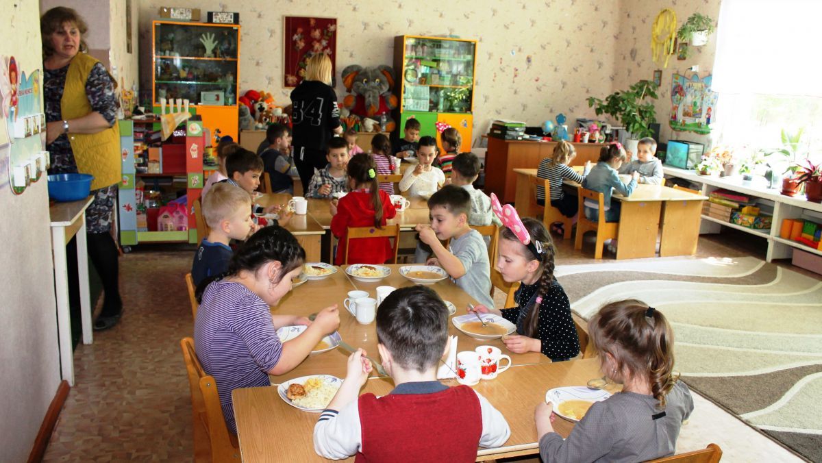 În cadrul Ședinței Primăriei, au fost prezentate efectele licitațiilor trucate. Foto: stirilocale.md