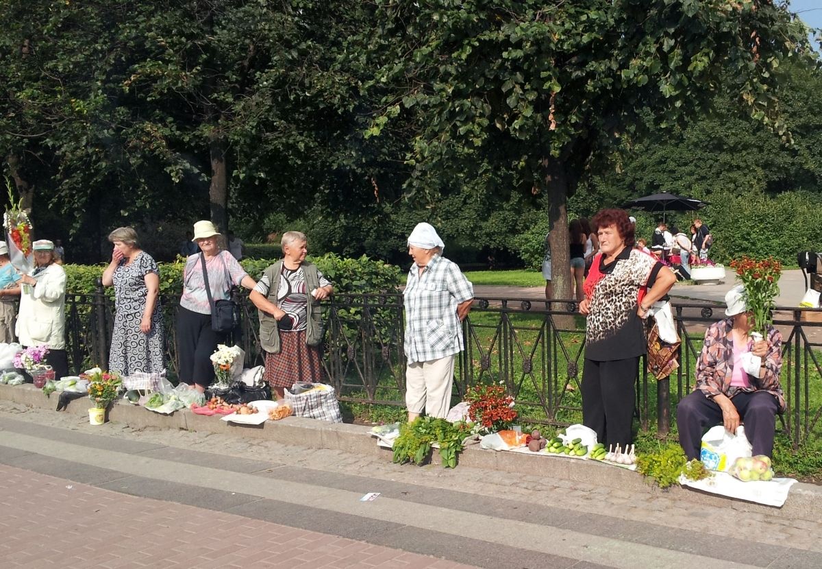 В Чадыр-Лунге ведется борьба с незаконной уличной торговлей.