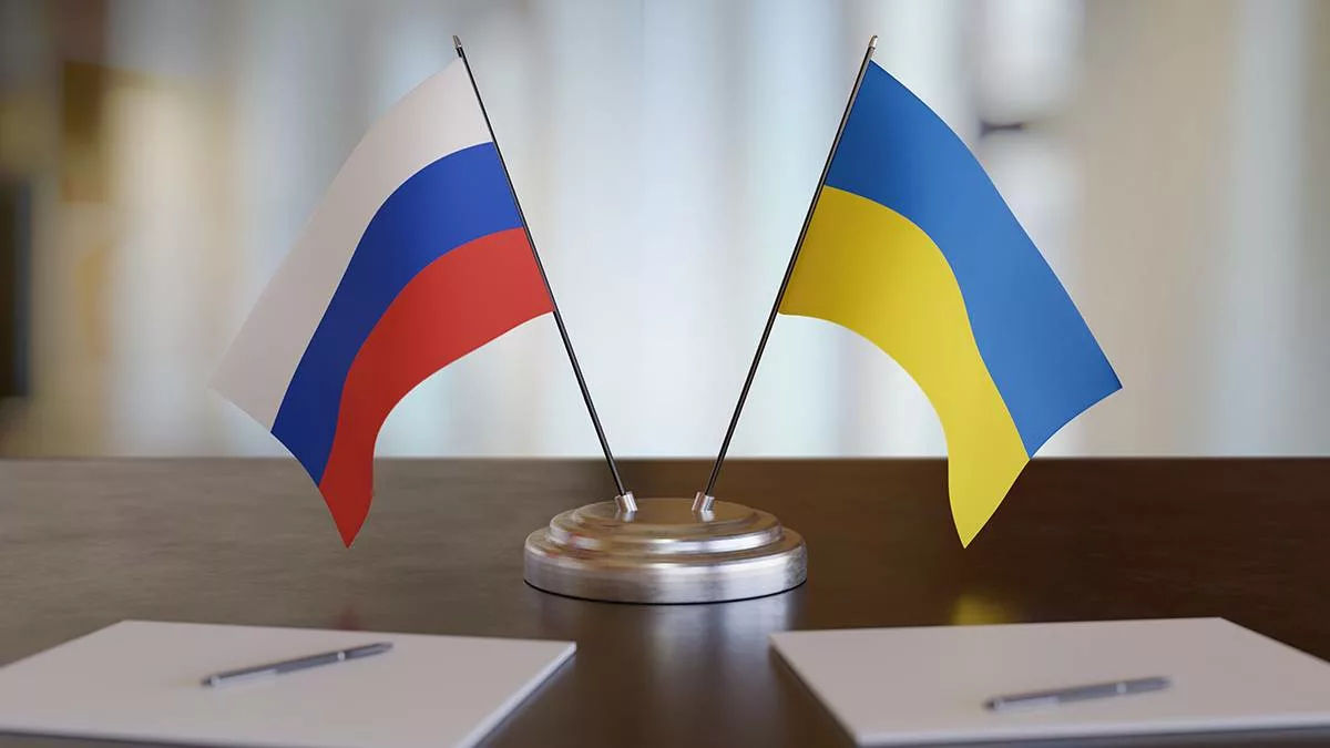 США организуют непрямые переговоры России и Украины в Саудовской Аравии.