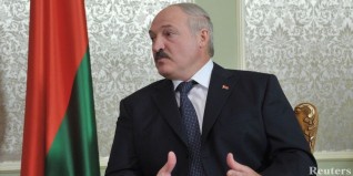 Президент Белоруссии Александр Лукашенко и исполняющий обязанности президента Украины Александр Турчинов встретились в Белоруссии.