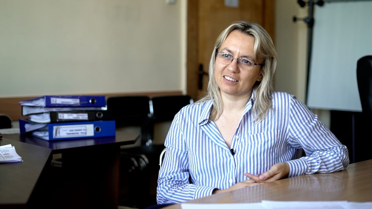 Министр окружающей среды Юлиана Кантаражиу.