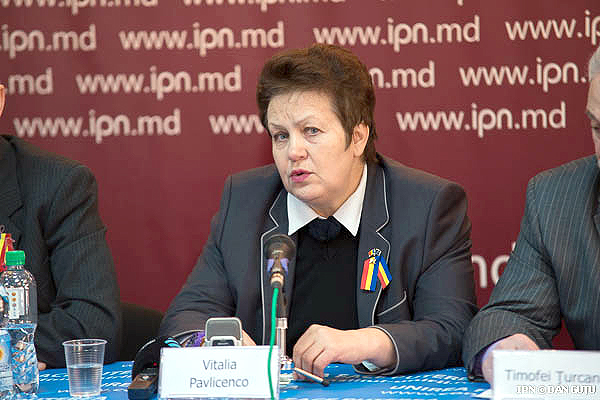 Виталия Павличенко считает, что ее партия поставлена в текущей избирательной кампании в условиях недобросовестной конкуренции, потому что не имеет достаточно ресурсов, а выборы будут сфальсифицированы правящей коалицией.