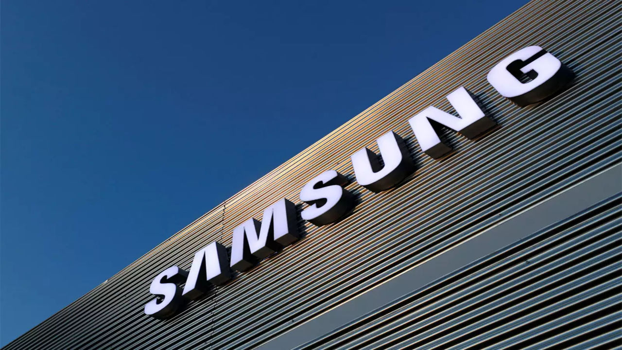 Samsung va prezenta ochelarii smart cu inteligență artificială în ianuarie.