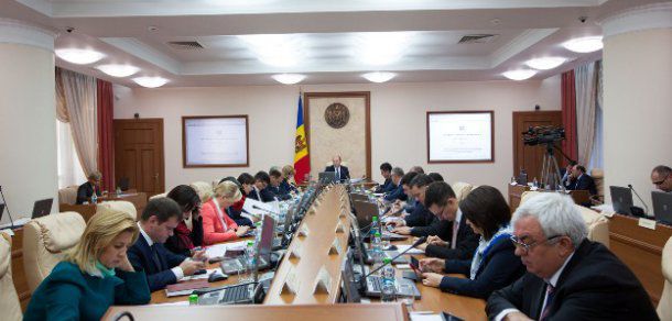 Bugetul de stat pentru anul 2015, a fost ajustat de Executiv.  Foto: gov.md