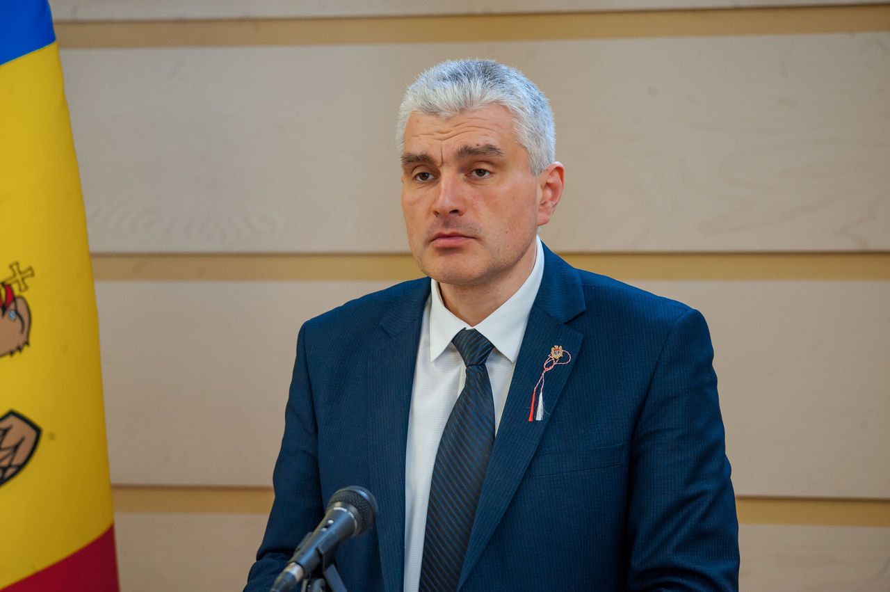 Бывший депутат Александр Слусарь.