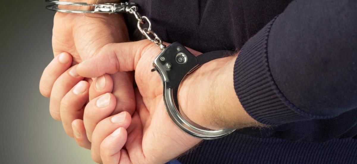 Bărbatul, care ar fi înjunghiat în inimă tânărul de la Fălești, a fost reținut de polițiști.