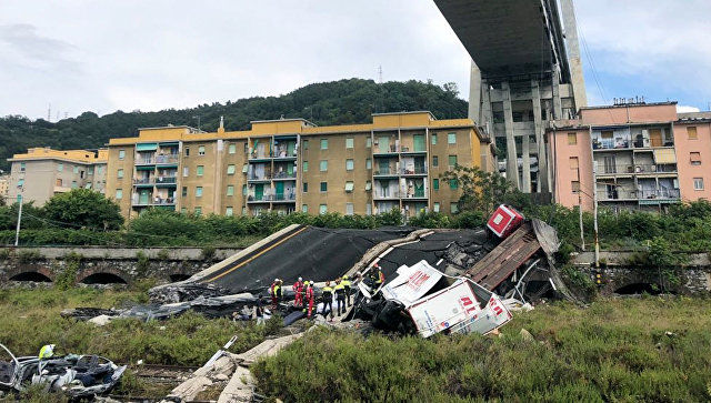 В Генуе число жертв при обрушении моста достигло 35 человек.